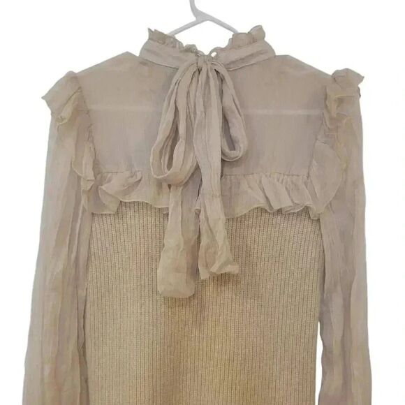 Downeast Women's Beige Acrylic/Poly/Nylon Sunny Day Chic Ruffle Trim Knit Top - Picture 7 of 10
